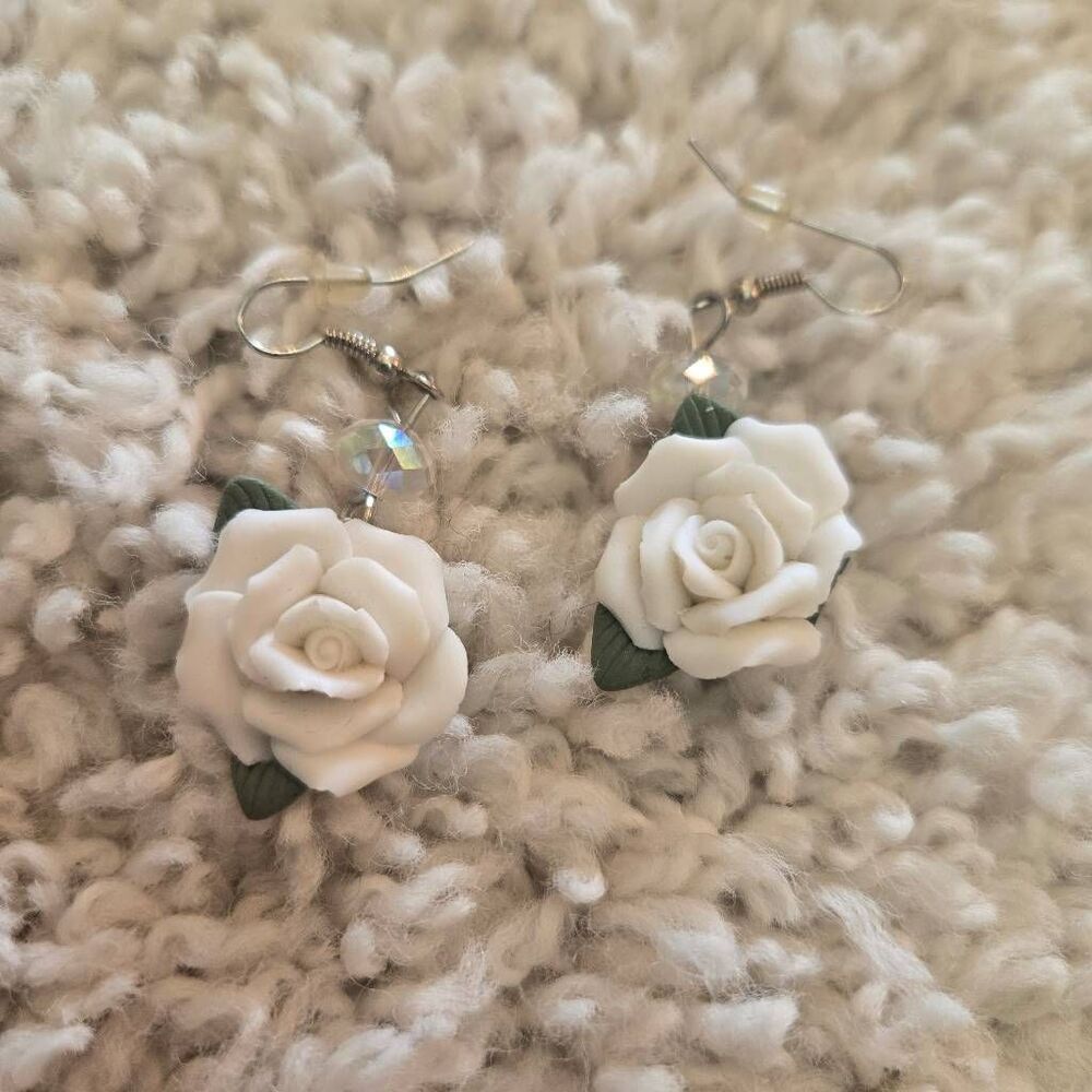 White Rose Clay Earrings Dangle Drop Bead - Picture 6 of 6
